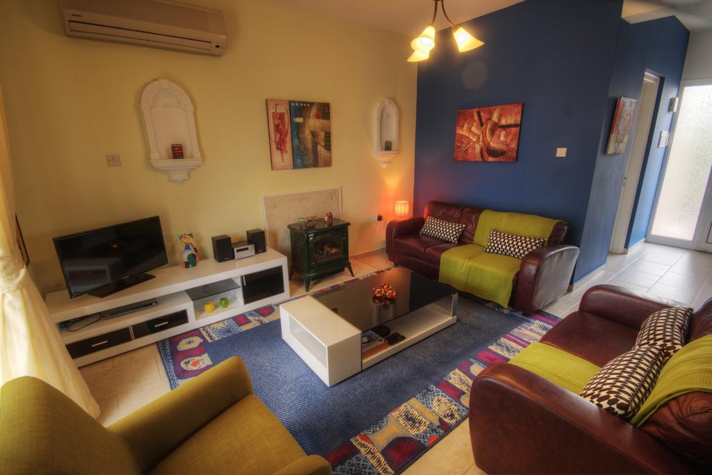 Villa Athina Paphos Pokoj fotografie